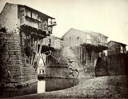 John Thomson: Bridge over Han River at Ch'ao-chou